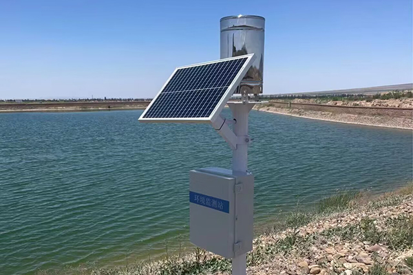 寧夏吳忠市紅寺堡區(qū)雨量監(jiān)測(cè)站案例實(shí)拍